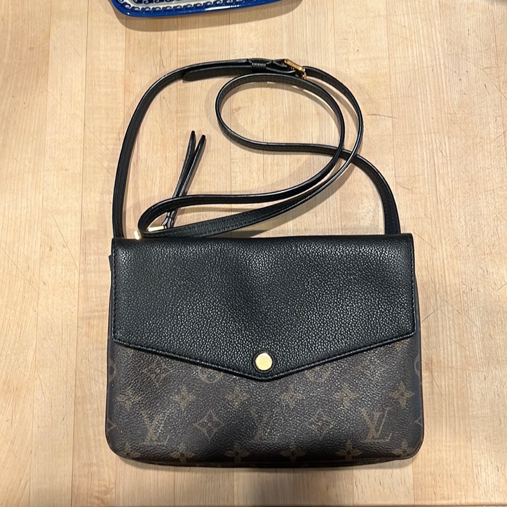 Louis Vuitton crossbody bag